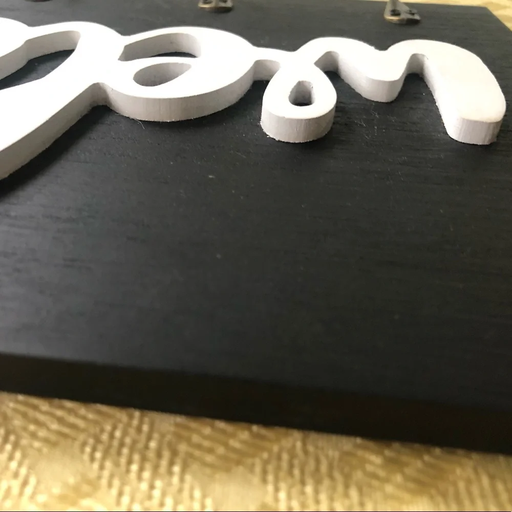Wooden Welcome Key Holder Wall Sign w/ 5 Key Hooks